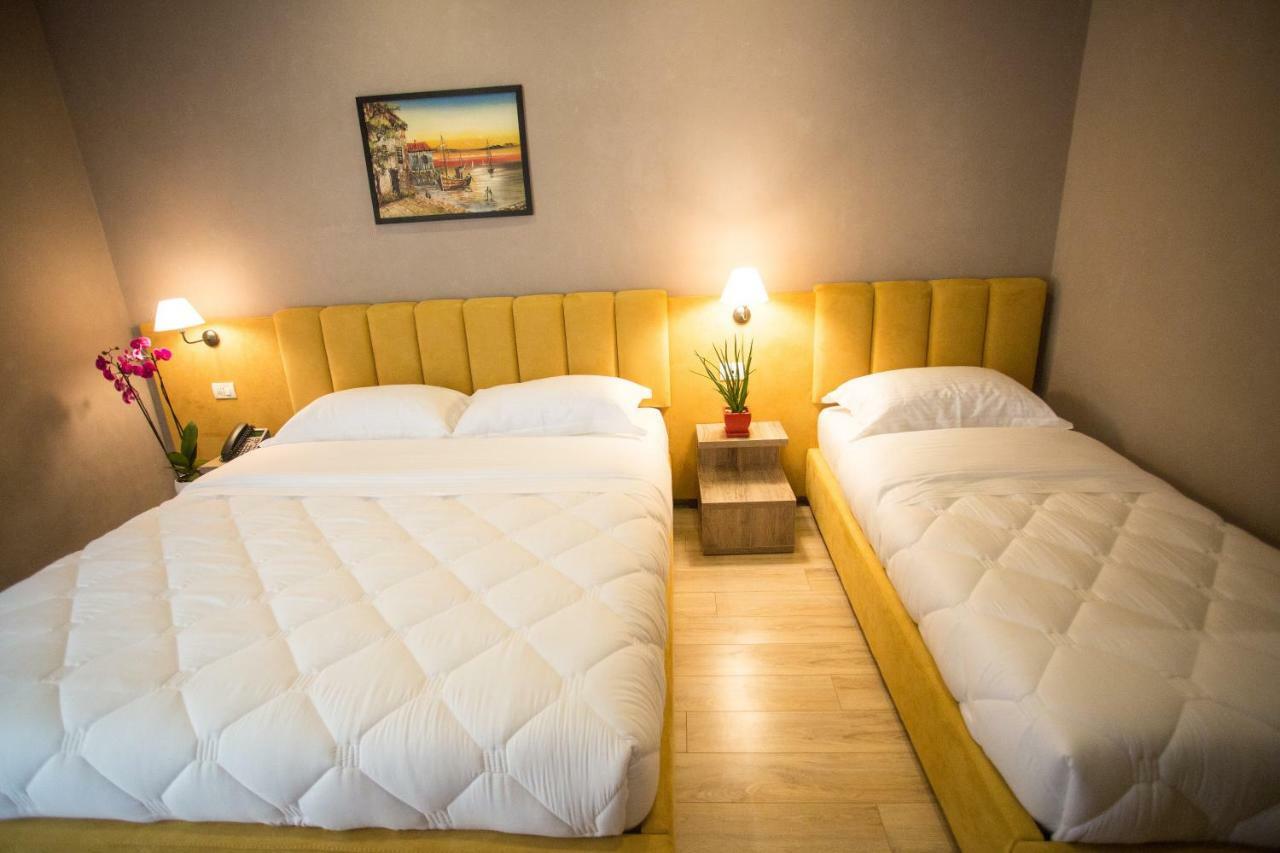 Vila Verde Beach Hotel Дуррес Экстерьер фото