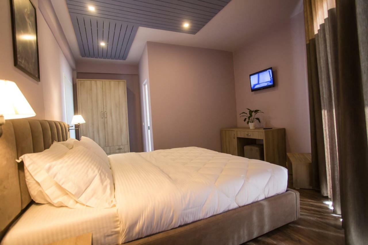 Vila Verde Beach Hotel Дуррес Экстерьер фото