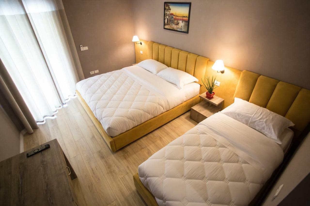 Vila Verde Beach Hotel Дуррес Экстерьер фото