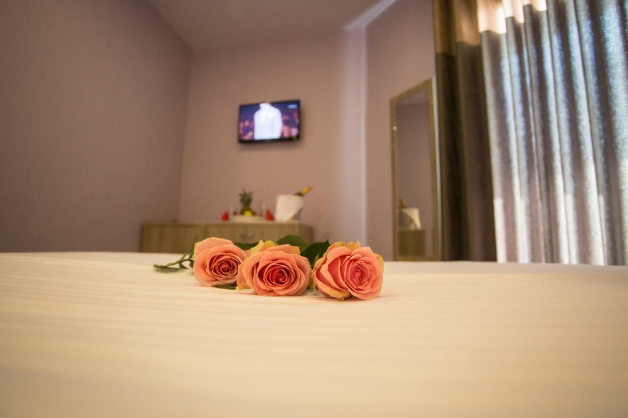 Vila Verde Beach Hotel Дуррес Экстерьер фото